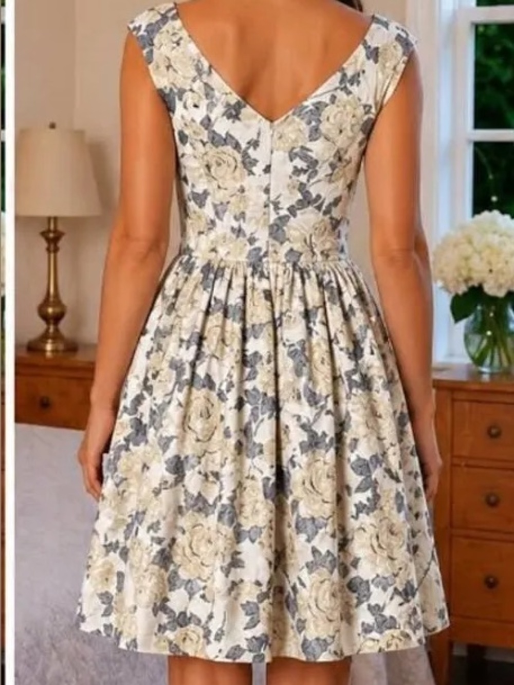 Gal Meets Glam Ava Floral Jacquard Dress Cream Gray Size 10